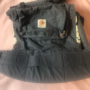 Ergo baby carrier